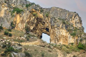 DELİKTAŞ HERAKLES KAYA KABARTMASI (1)