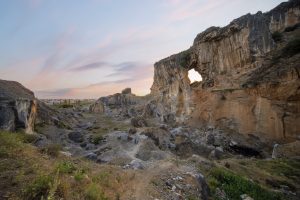 DELİKTAŞ HERAKLES KAYA KABARTMASI