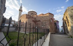6-MUDANYA-TRİLYE AZİS VASİL KİLİSESİ(TRİLYE KÜLTÜR MERKEZİ)