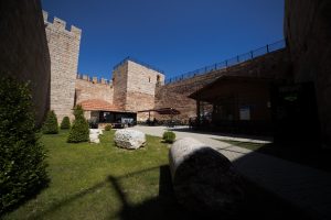 ZİNDAN KAPI
